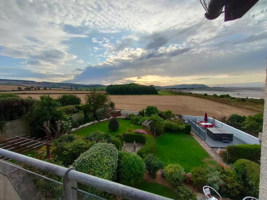 Blue Anchor House - Seaview, Hot Tub Apartments Zewnętrze zdjęcie